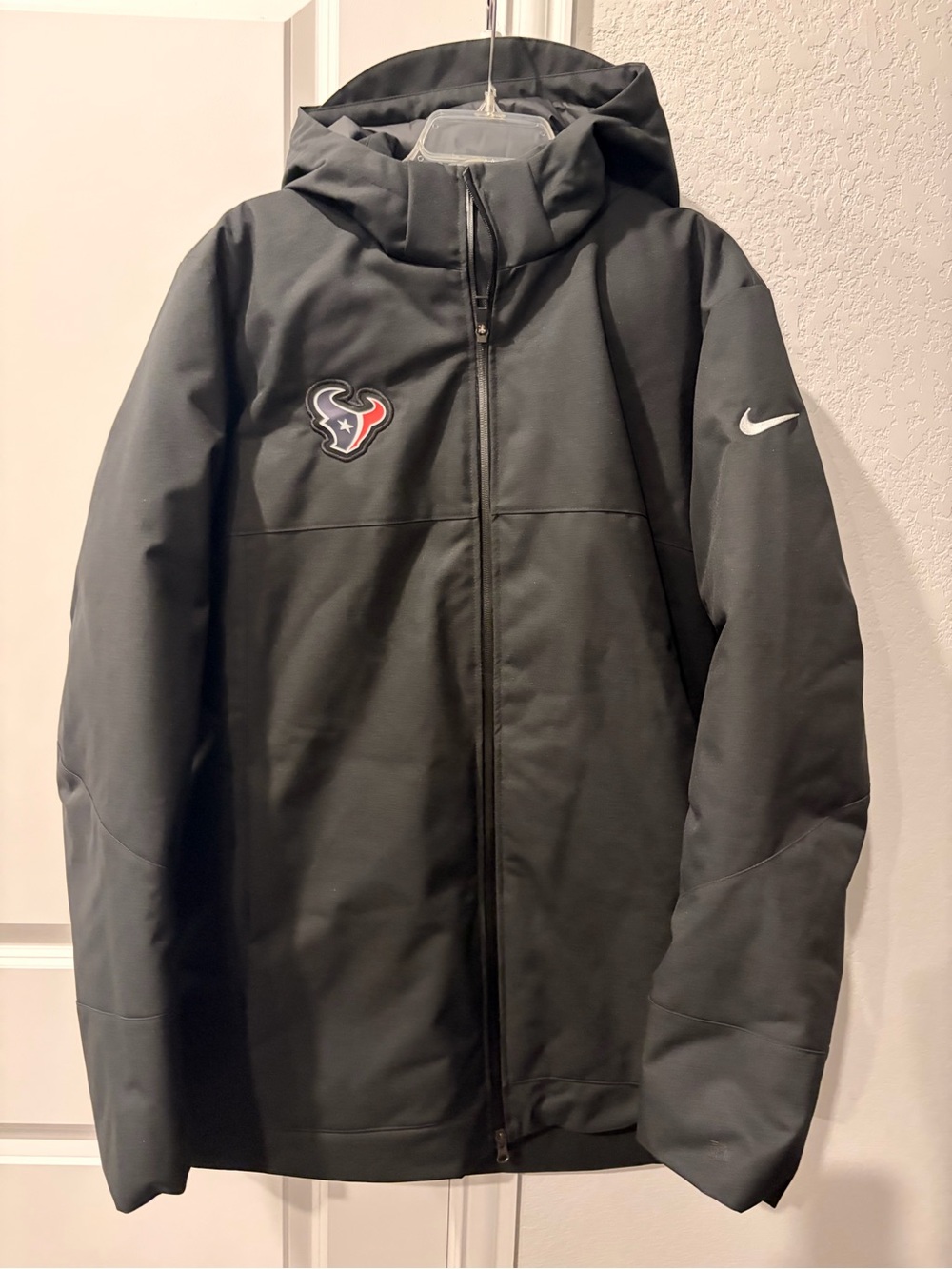 Nike 550 Men’s Black Hooded Performance Parka